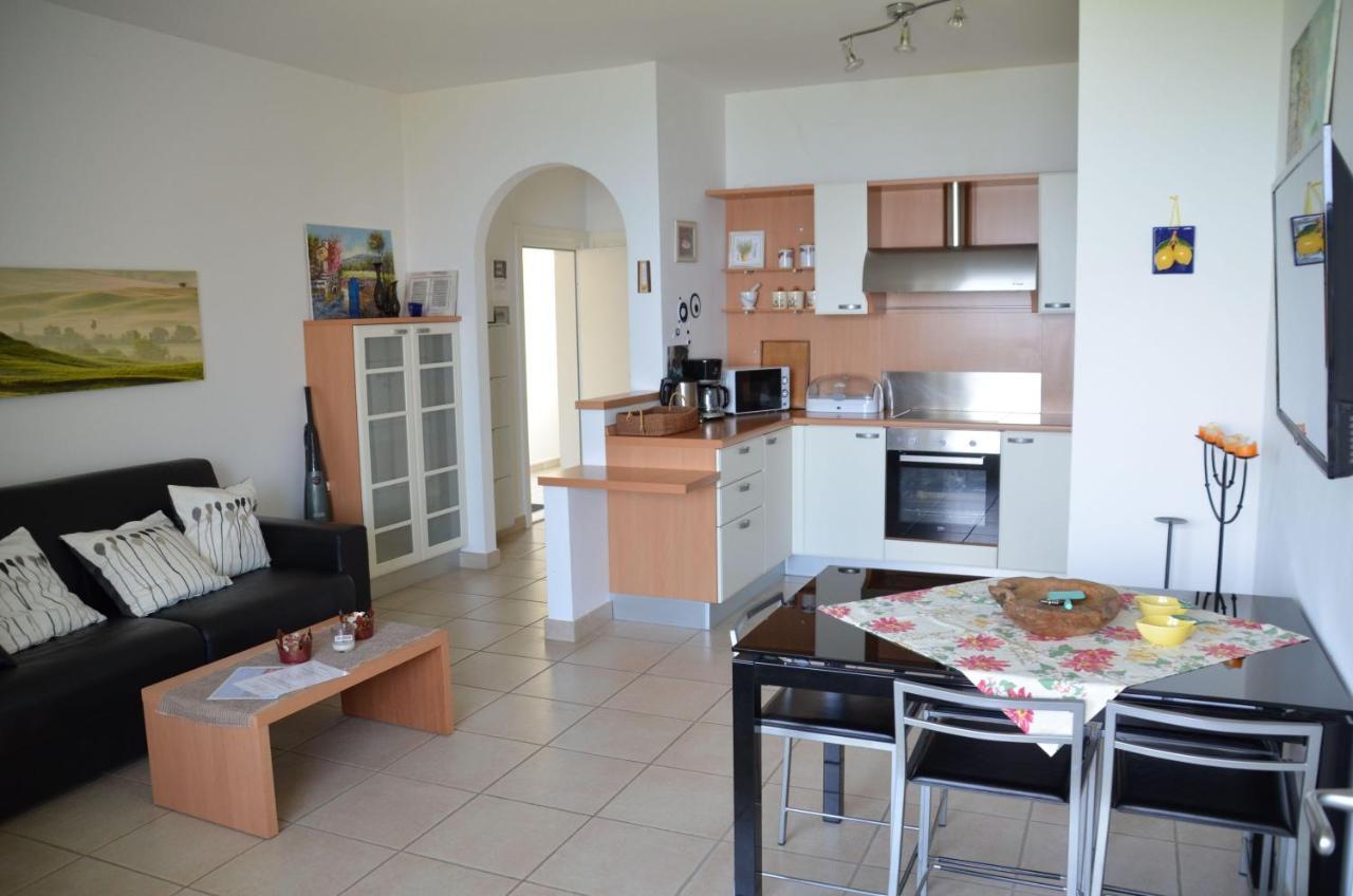 Ferienwohnung-Casa-Uta-Gardasee-Limone-Tremosine Exteriör bild